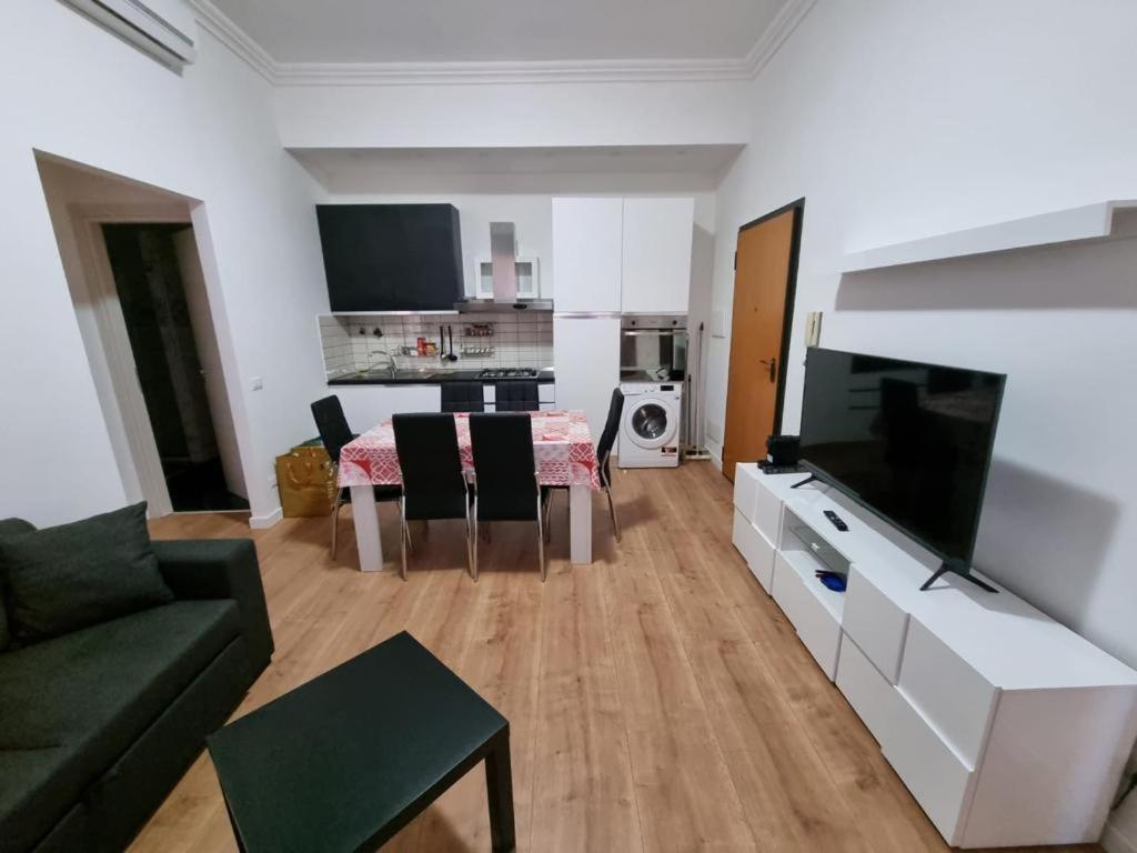 Piazza Colombo-Apartments Sanremo Dış mekan fotoğraf