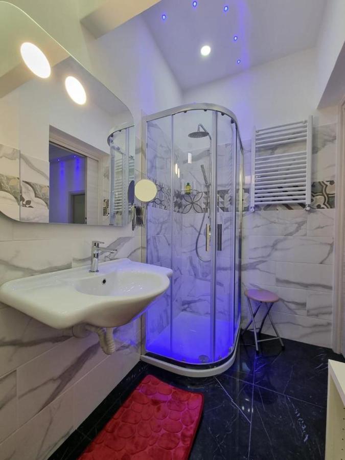 Piazza Colombo-Apartments Sanremo Dış mekan fotoğraf